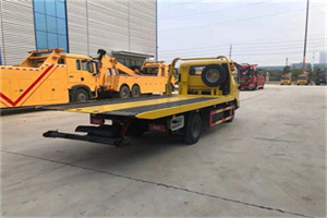 左安门非事故拖车