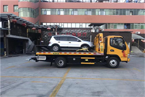 左安门汽车紧急补胎换胎救援