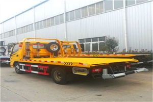 左安门附近拖车救援搭电