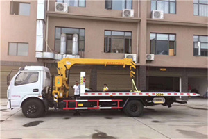 左安门附近汽车轮胎更换